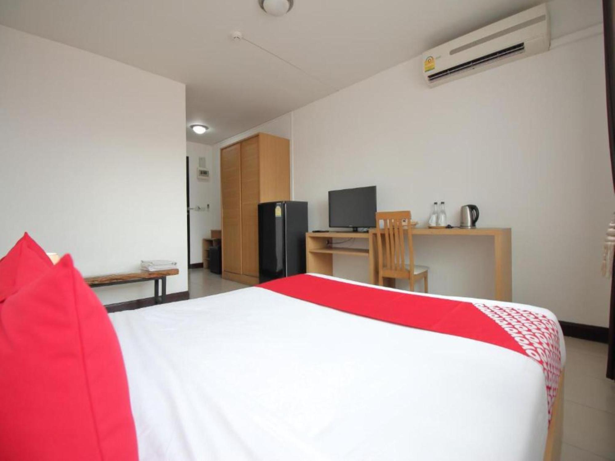Super Oyo Capital O 564 Nature Boutique Hotel Bangkok Exterior photo