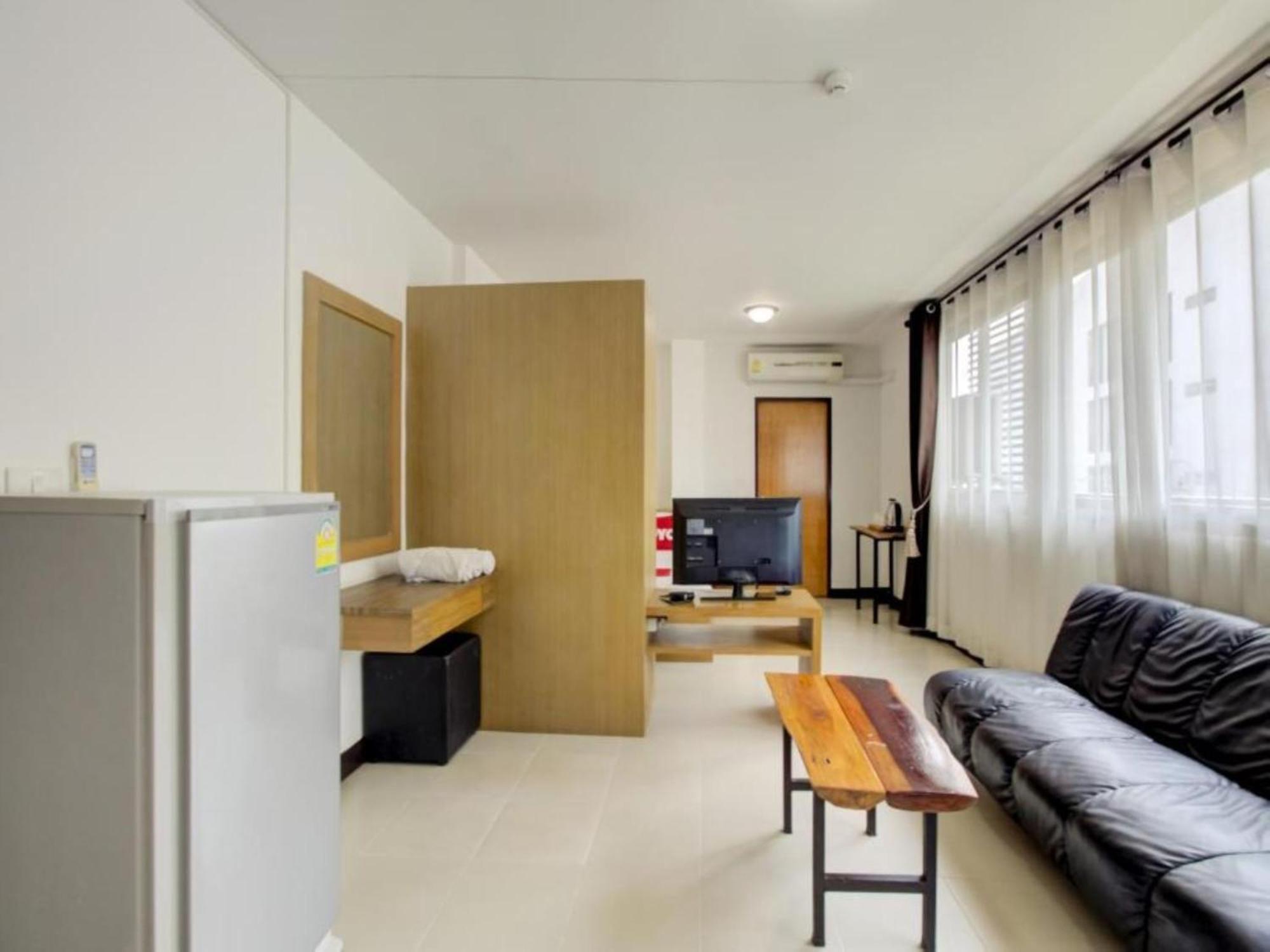 Super Oyo Capital O 564 Nature Boutique Hotel Bangkok Exterior photo